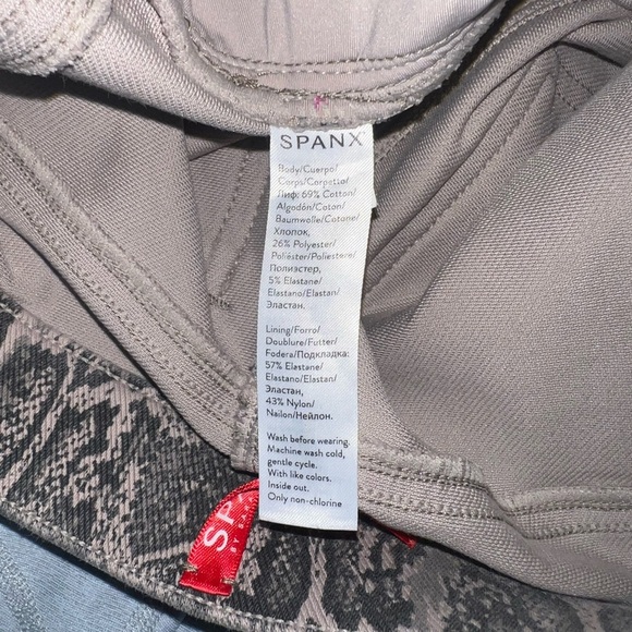 SPANX Snake Print Straight Leg Jegging Pants - Picture 6 of 8